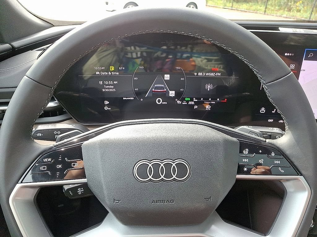 Used 2025 Audi Q5 Premium w/ Convenience Package AWD/4WD image 9