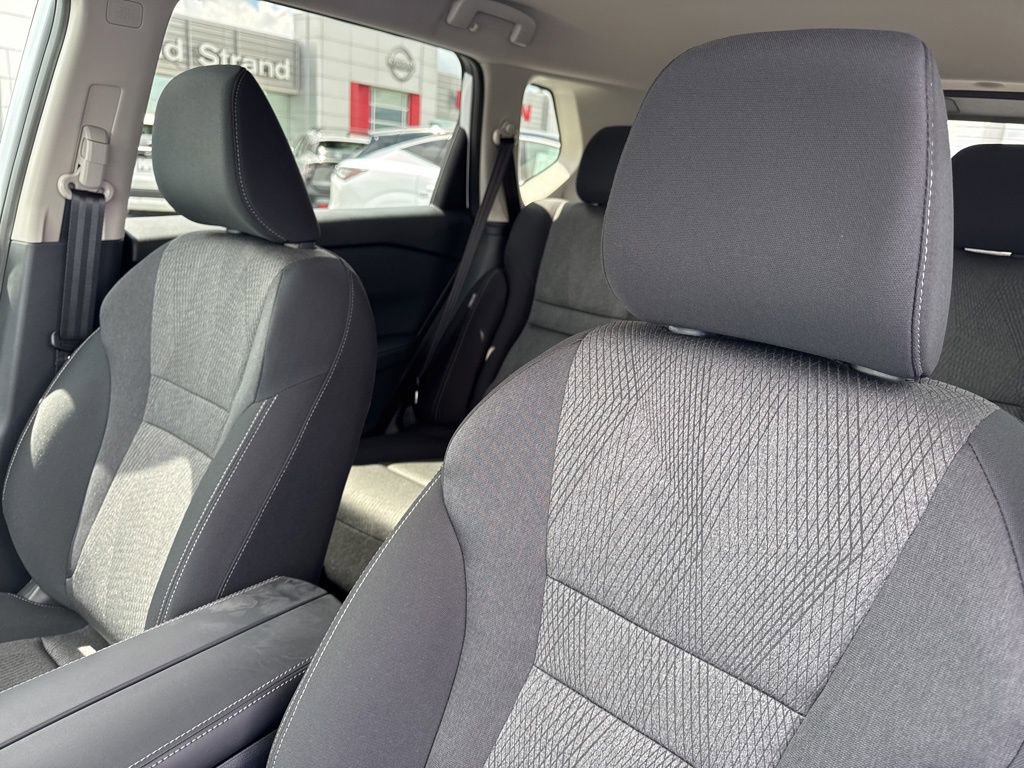 New 2026 Nissan Rogue SV FWD image 11