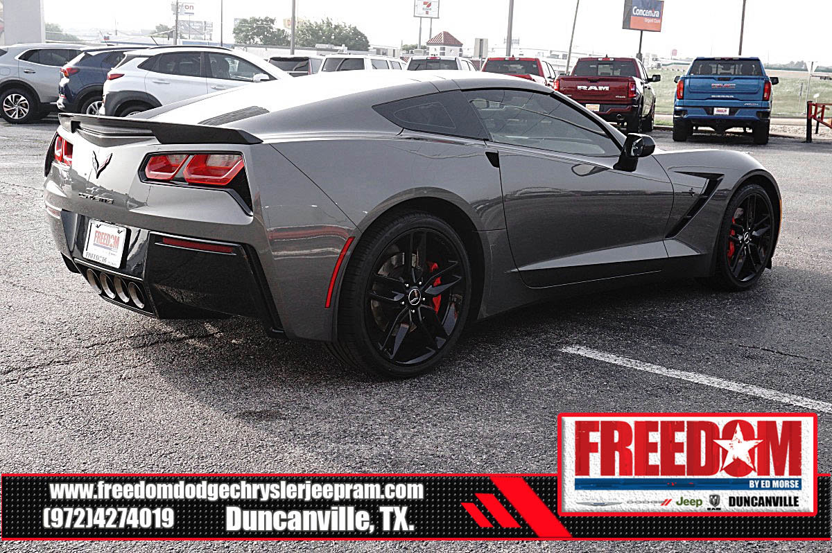 Used 2015 Chevrolet Corvette Stingray Coupe w/ 2LT Preferred Equipment Group RWD image 5