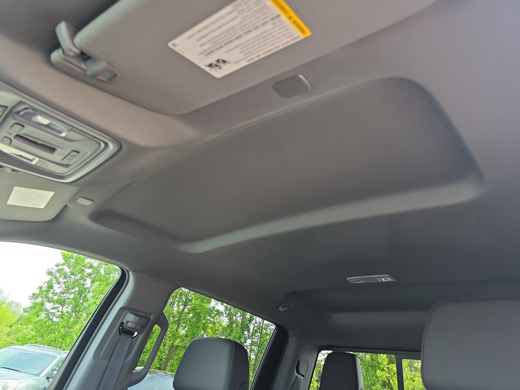 New 2026 GMC Sierra 2500 SLT w/ SLT Premium Package AWD/4WD image 33