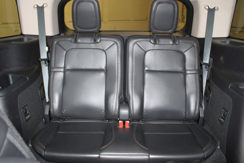 Used 2021 Lincoln Aviator Reserve w/ Equipment Group 201A image 34