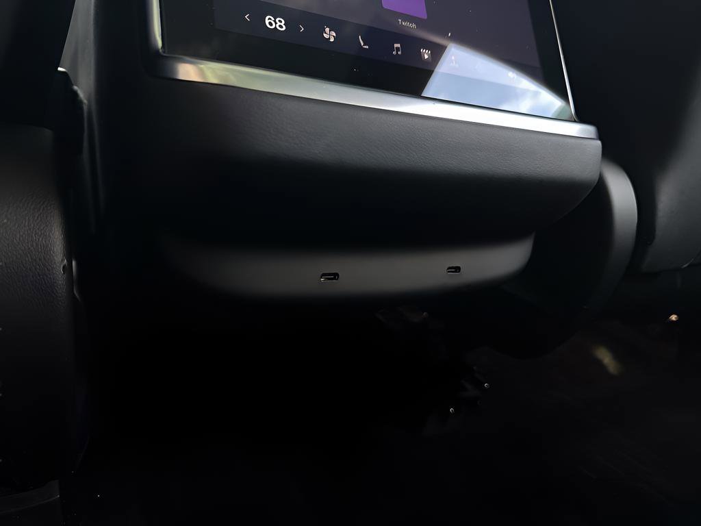 Used 2022 Tesla Model S image 19