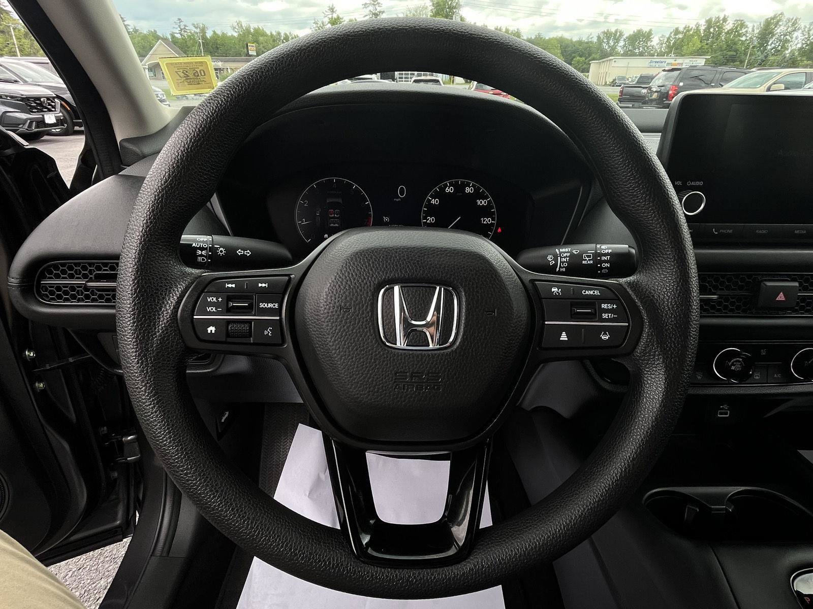 Certified 2024 Honda HR-V LX image 17