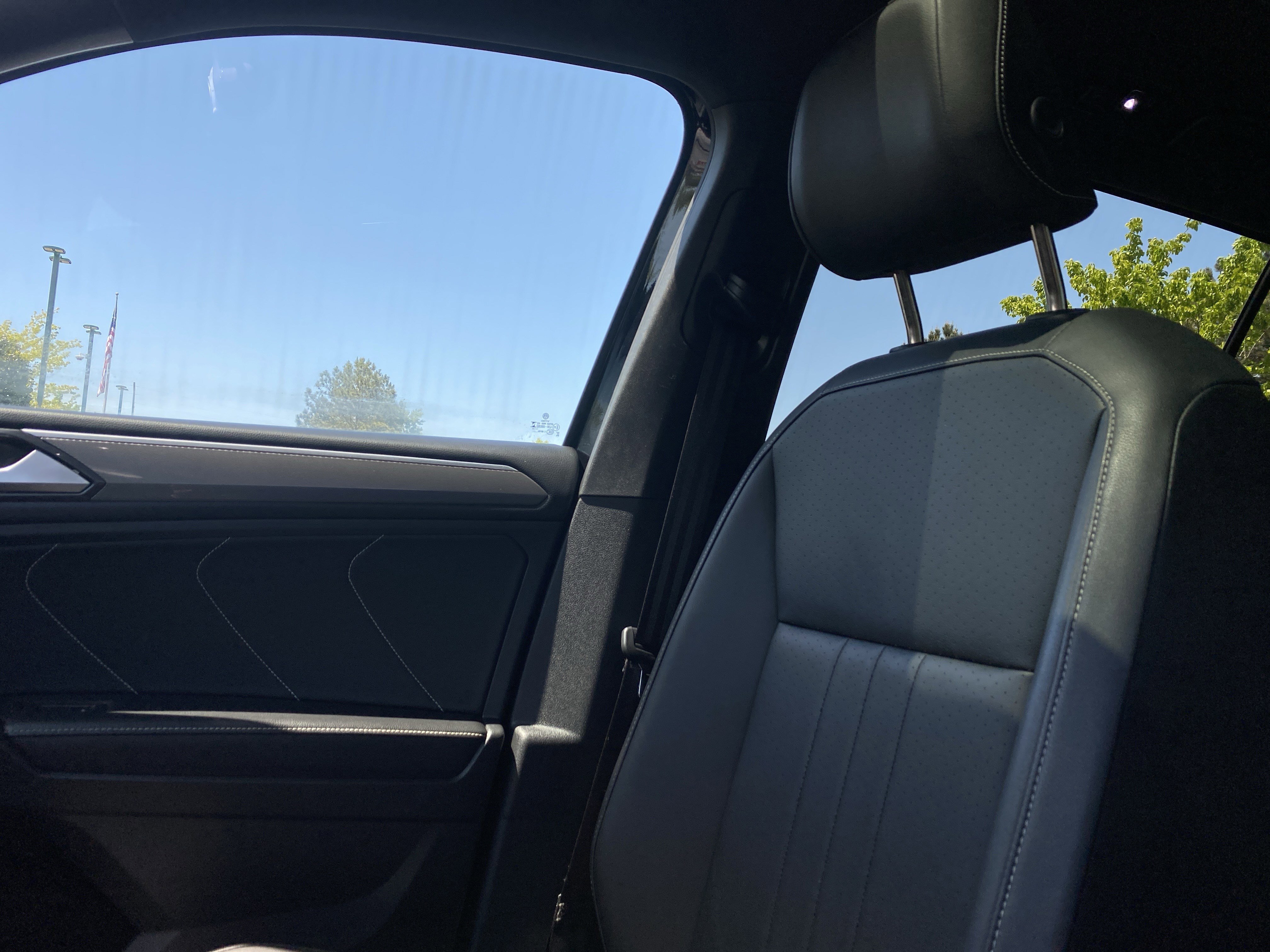 Used 2023 Volkswagen Tiguan SE R-Line FWD image 31