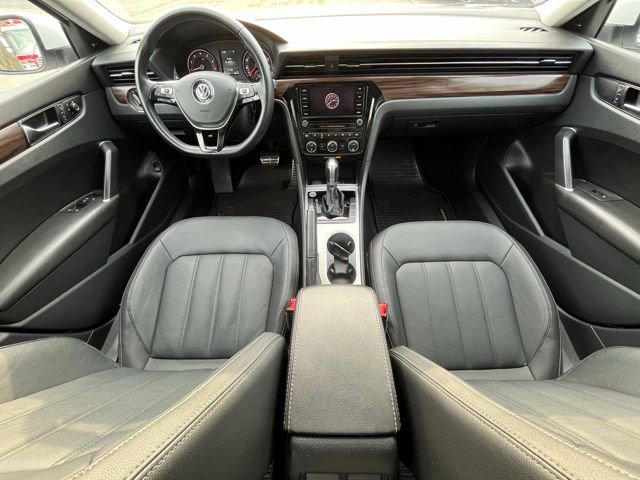 Certified 2020 Volkswagen Passat 2.0T SEL image 14