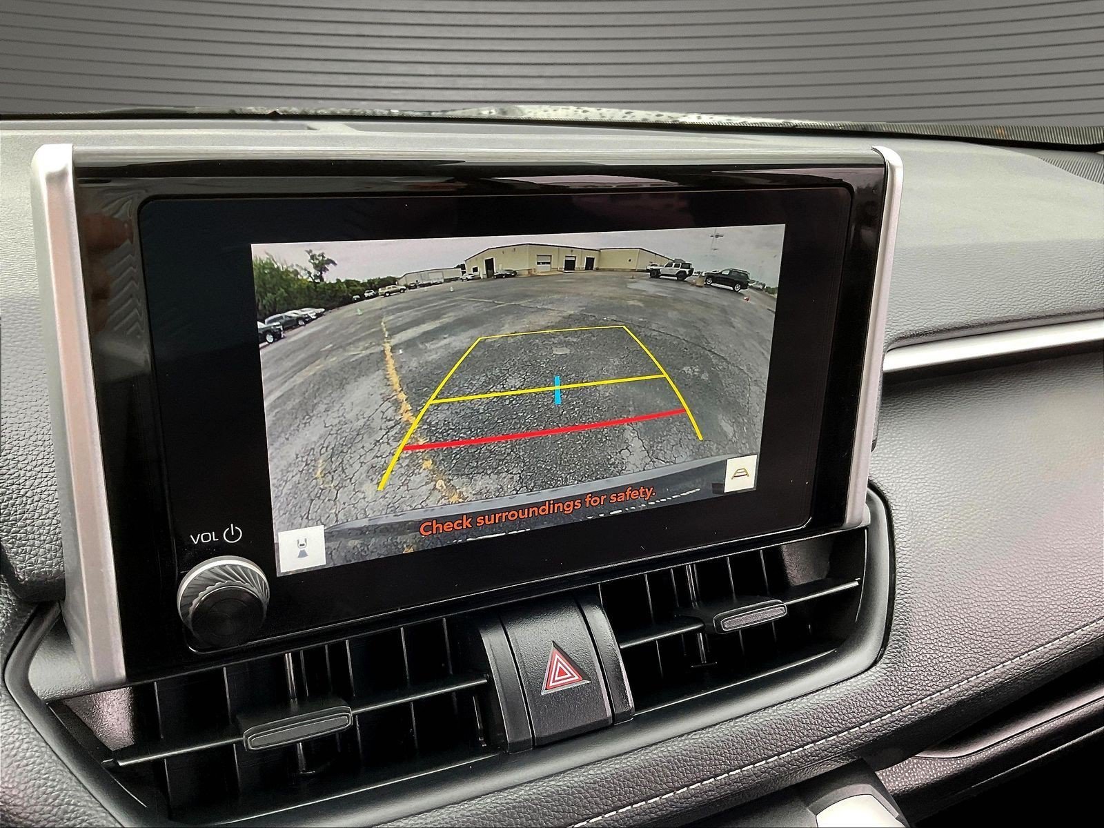 Used 2025 Toyota RAV4 XLE AWD/4WD image 15