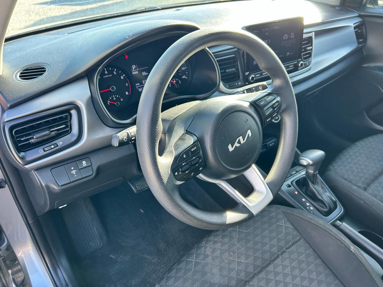Used 2022 Kia Rio S FWD image 6