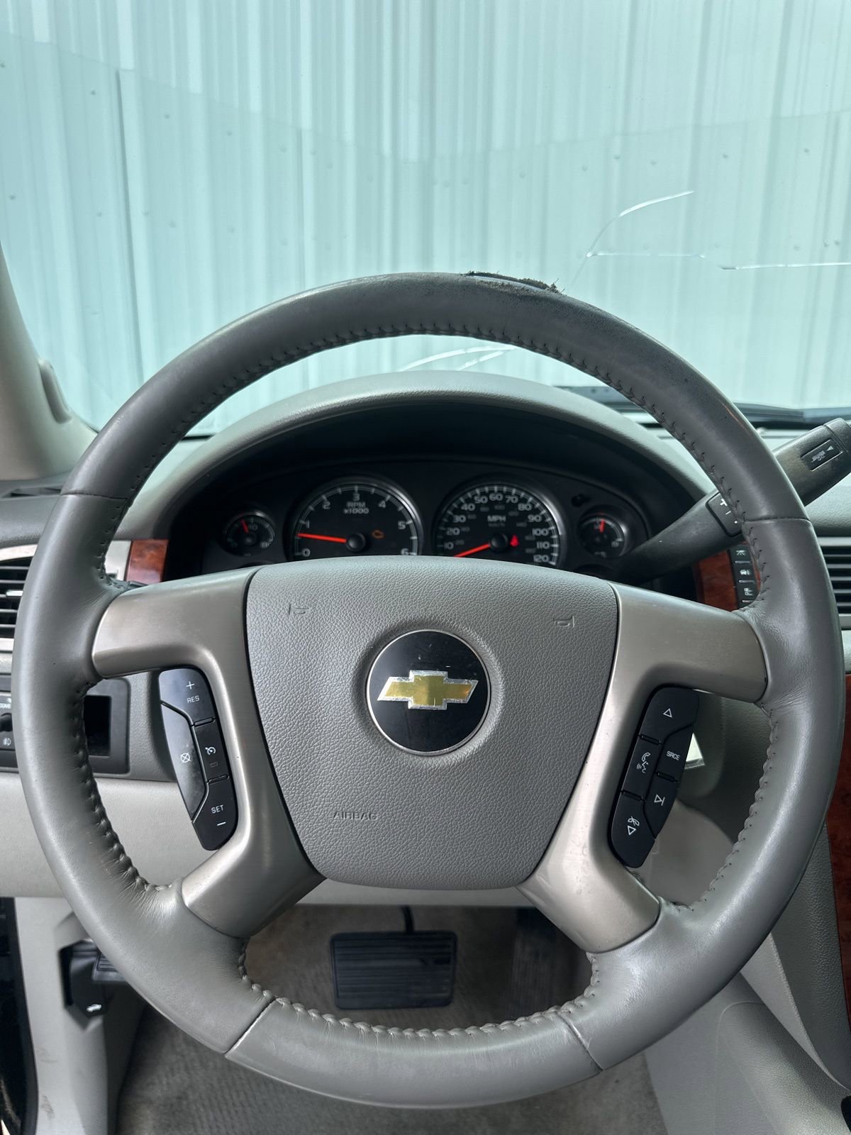 Used 2013 Chevrolet Suburban LT image 18