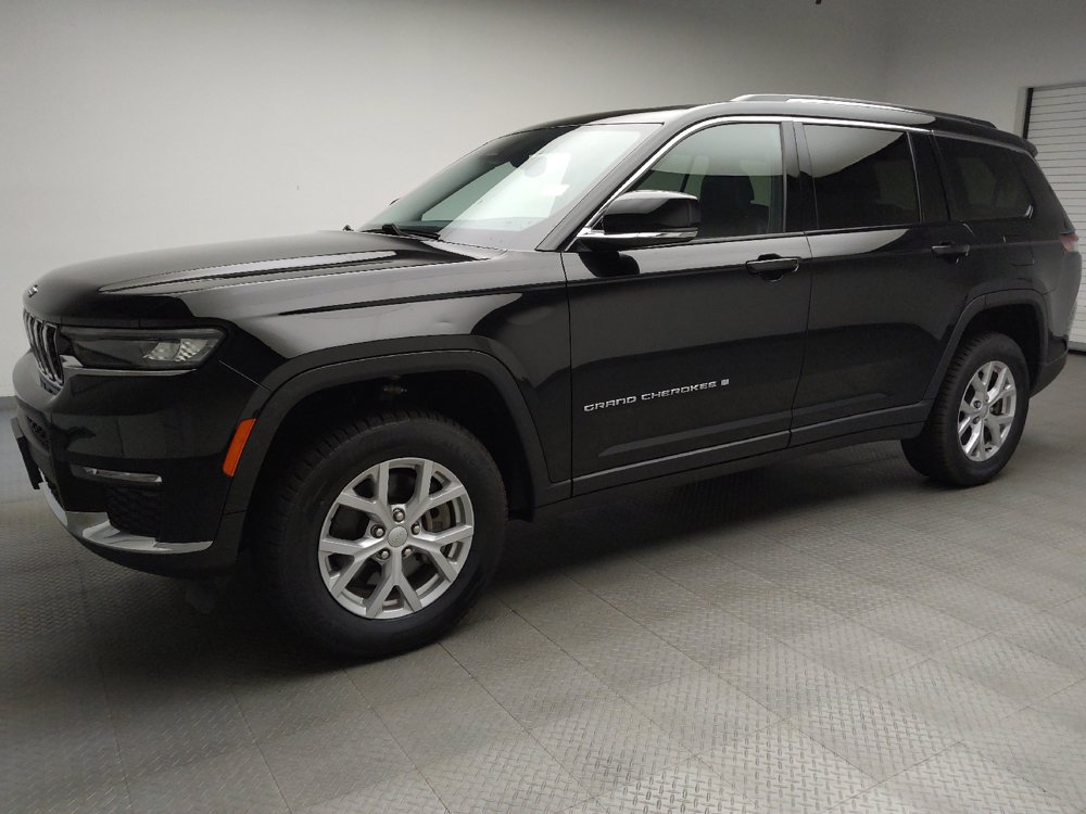 Used 2023 Jeep Grand Cherokee L Limited AWD/4WD image 2