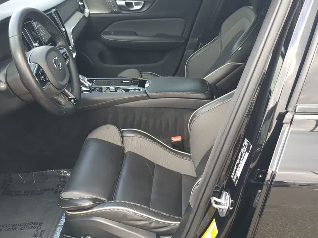 Certified 2024 Volvo S60 T8 Ultimate w/ Climate Package AWD/4WD image 15
