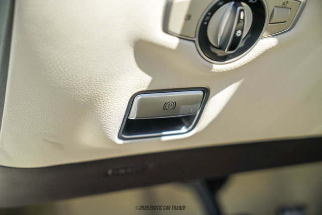 Used 2019 Mercedes-Benz S 560 Cabriolet image 41