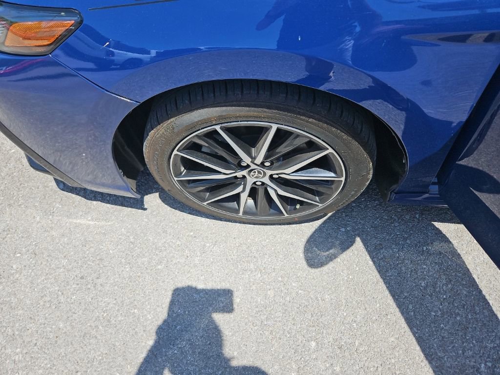 Used 2023 Toyota Camry SE FWD image 13