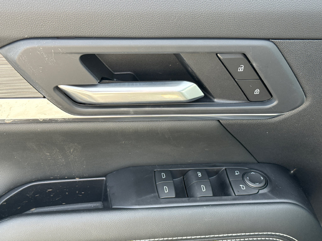 New 2027 GMC Terrain Elevation w/ Black Edition FWD image 16