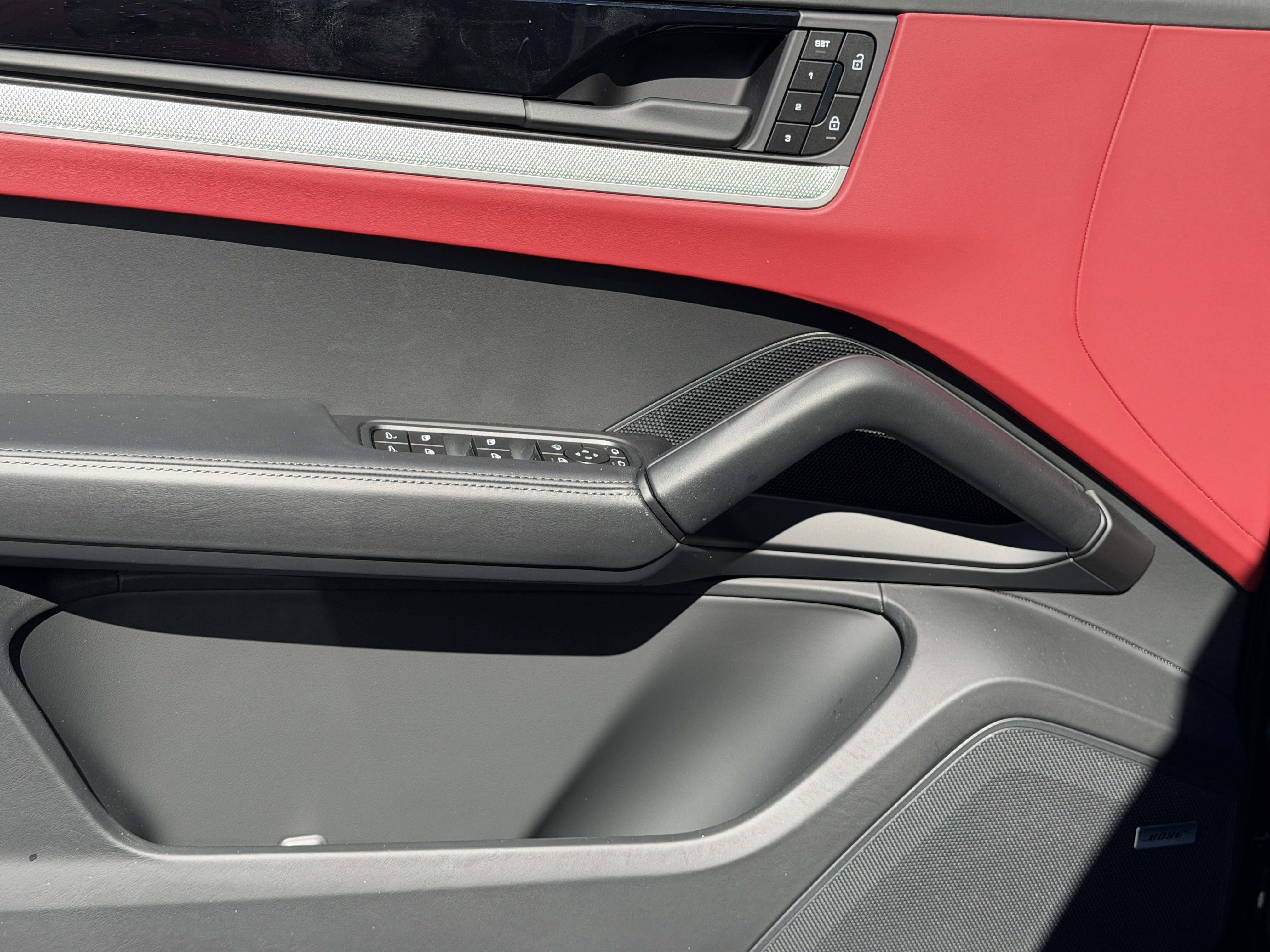 New 2026 Porsche Cayenne Coupe image 22