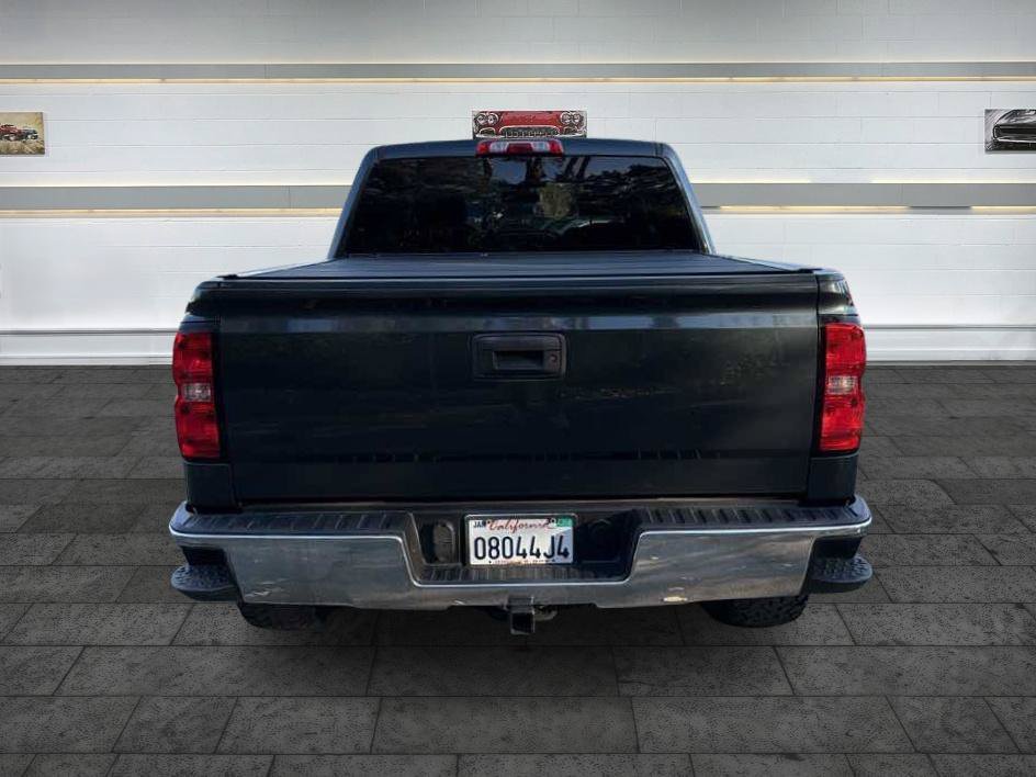 Used 2017 Chevrolet Silverado 1500 LT w/ LT Eassist Package AWD/4WD image 6