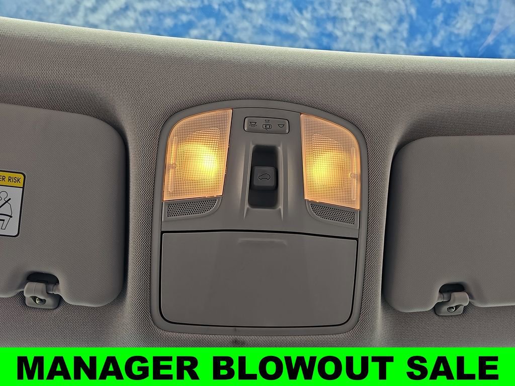 Used 2022 Hyundai Kona Limited image 31