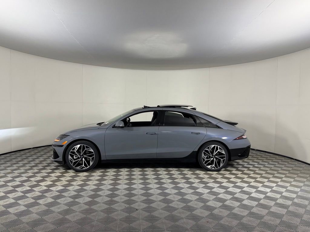 Used 2024 Hyundai Ioniq 6 Limited image 11