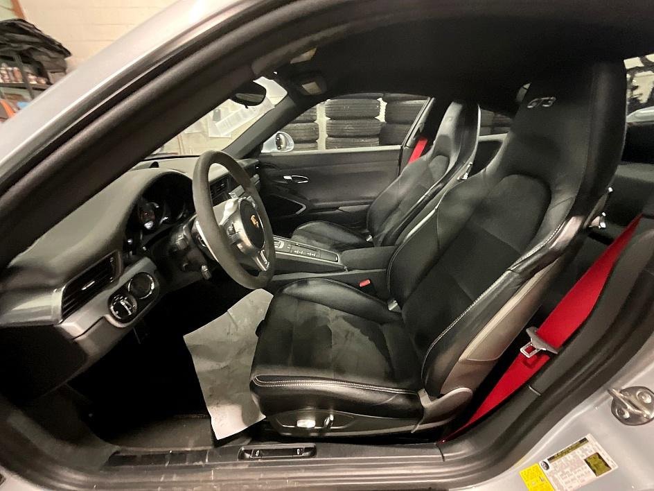 Used 2015 Porsche 911 GT3 image 14