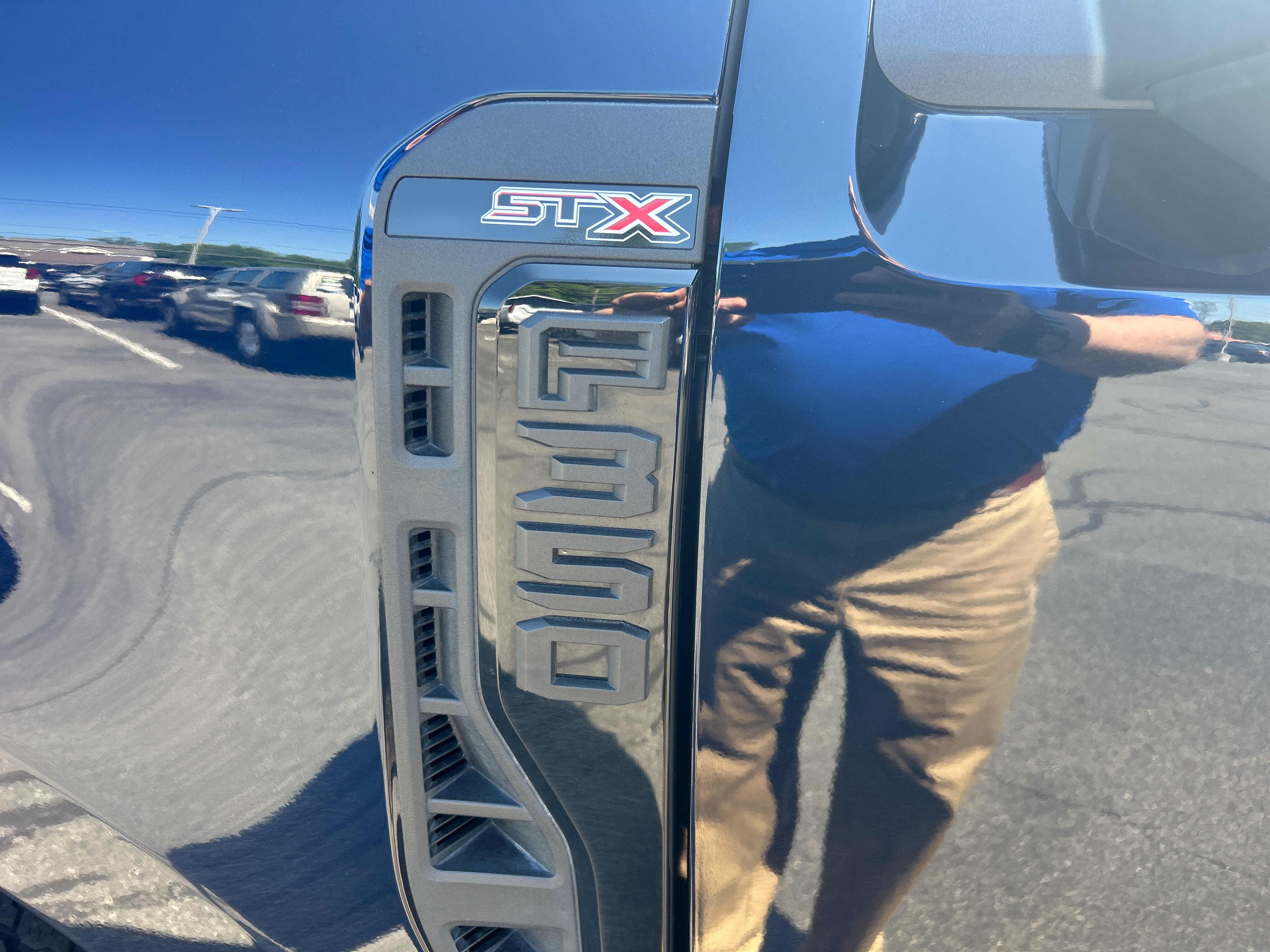 Used 2024 Ford F350 XL w/ STX Appearance Package AWD/4WD image 3