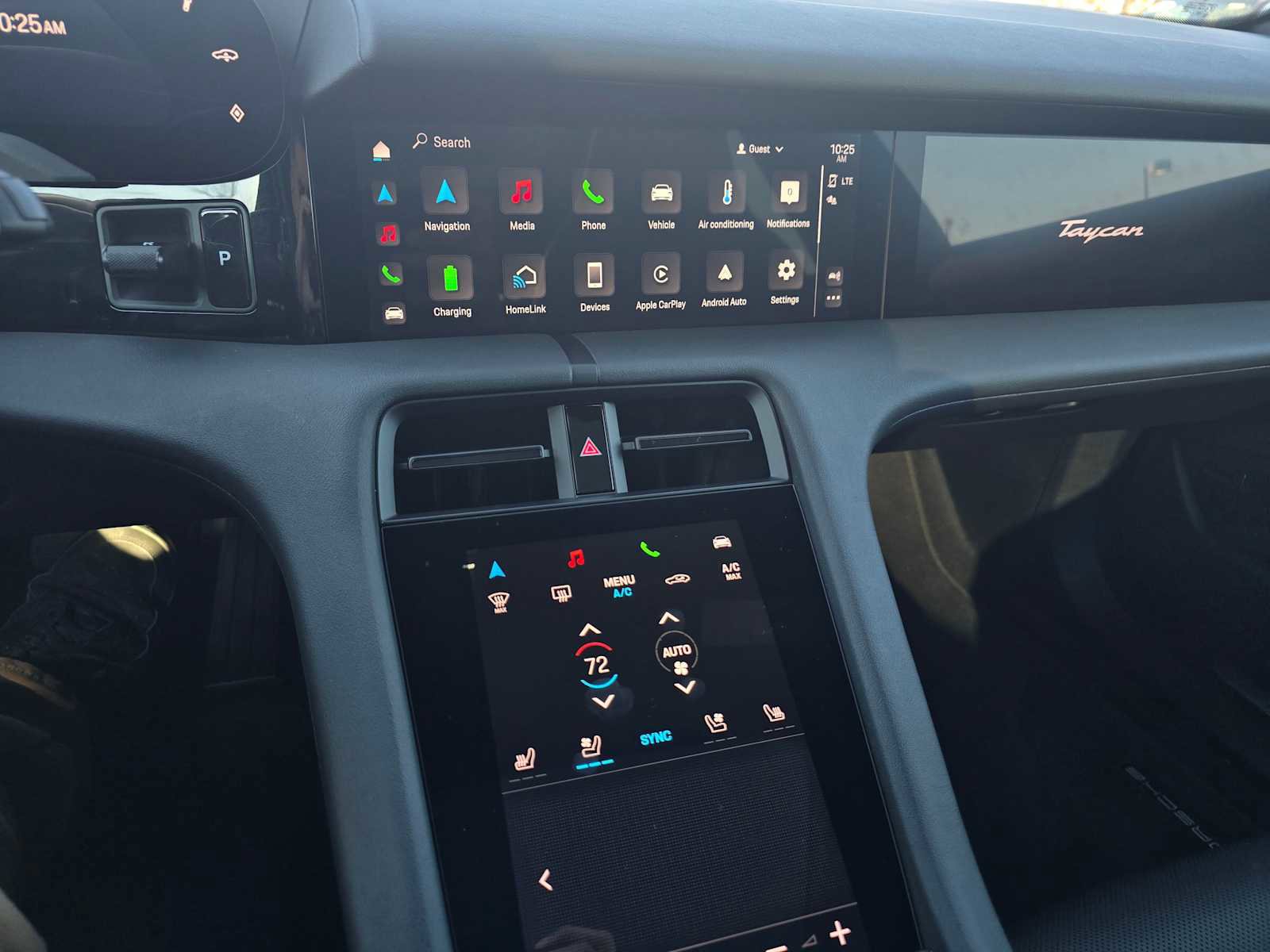 Used 2023 Porsche Taycan 4S w/ Technology Package image 27