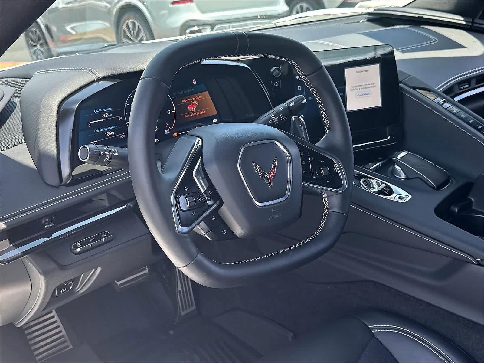 Used 2024 Chevrolet Corvette Stingray Preferred Cpe RWD image 17