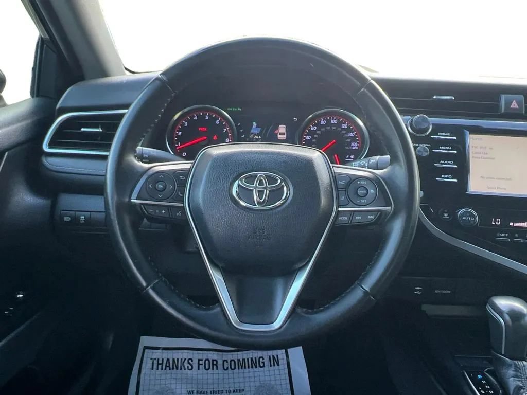 Used 2018 Toyota Camry XSE FWD image 12