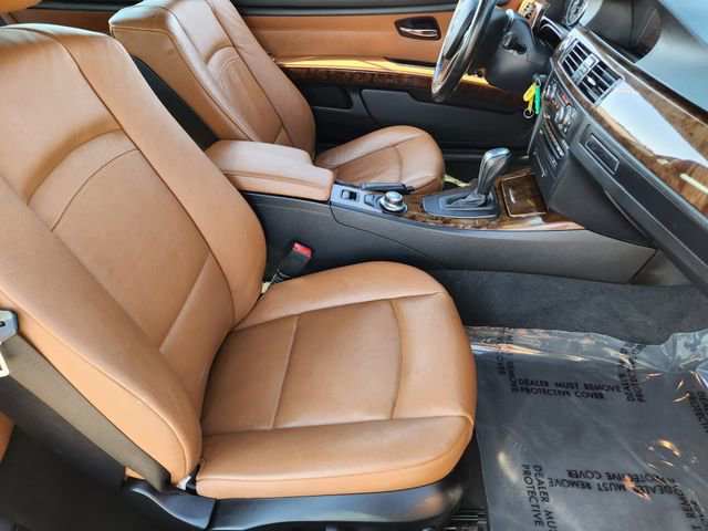 Used 2008 BMW 328i Convertible image 15