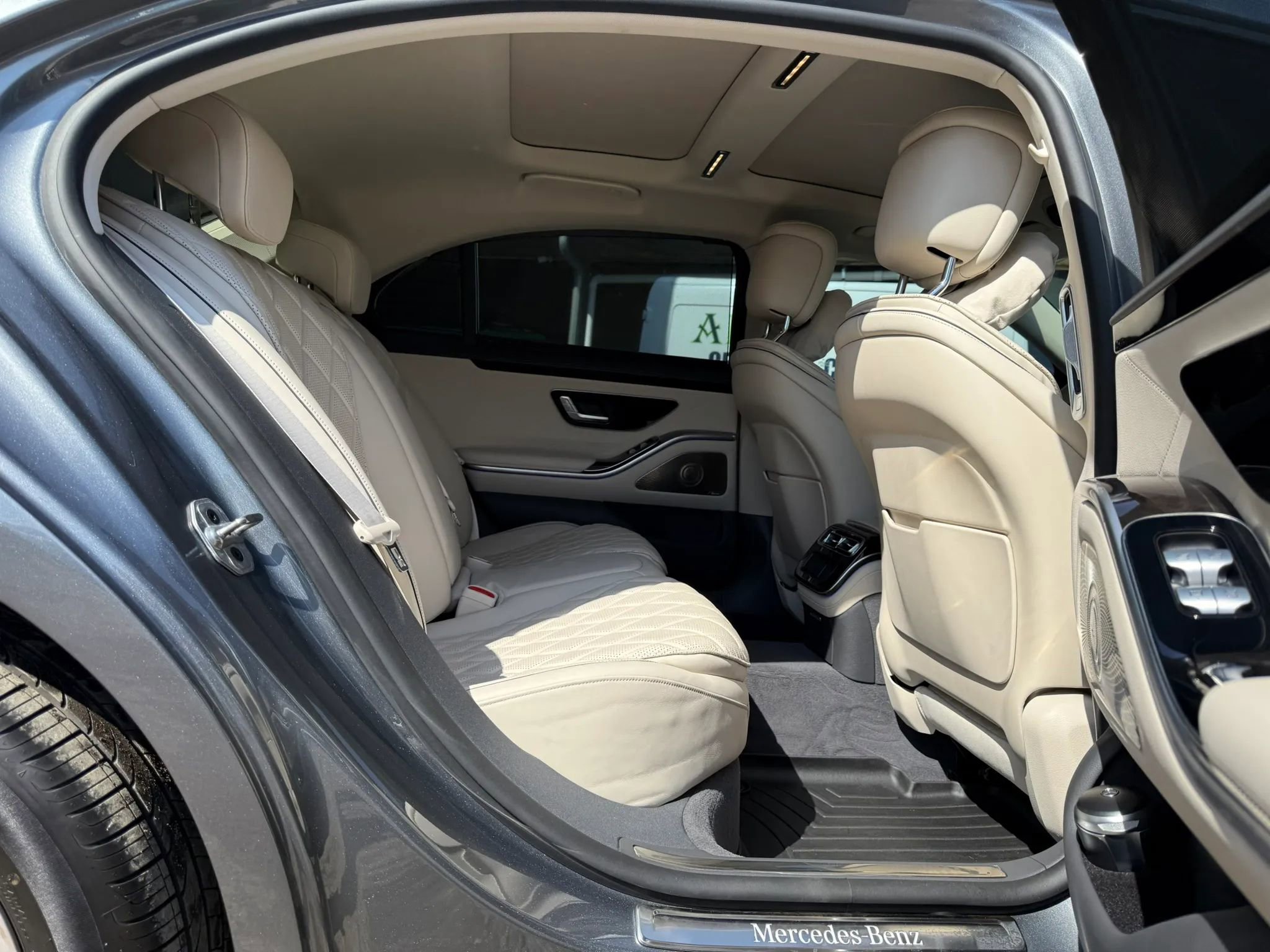 Used 2023 Mercedes-Benz S 580 4MATIC Sedan image 31