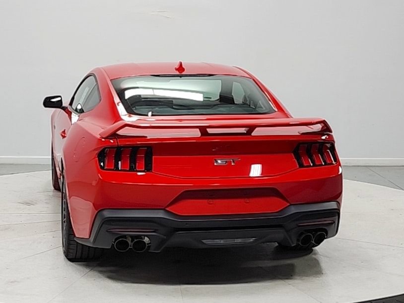 New 2026 Ford Mustang GT Premium w/ GT Performance Package RWD image 6