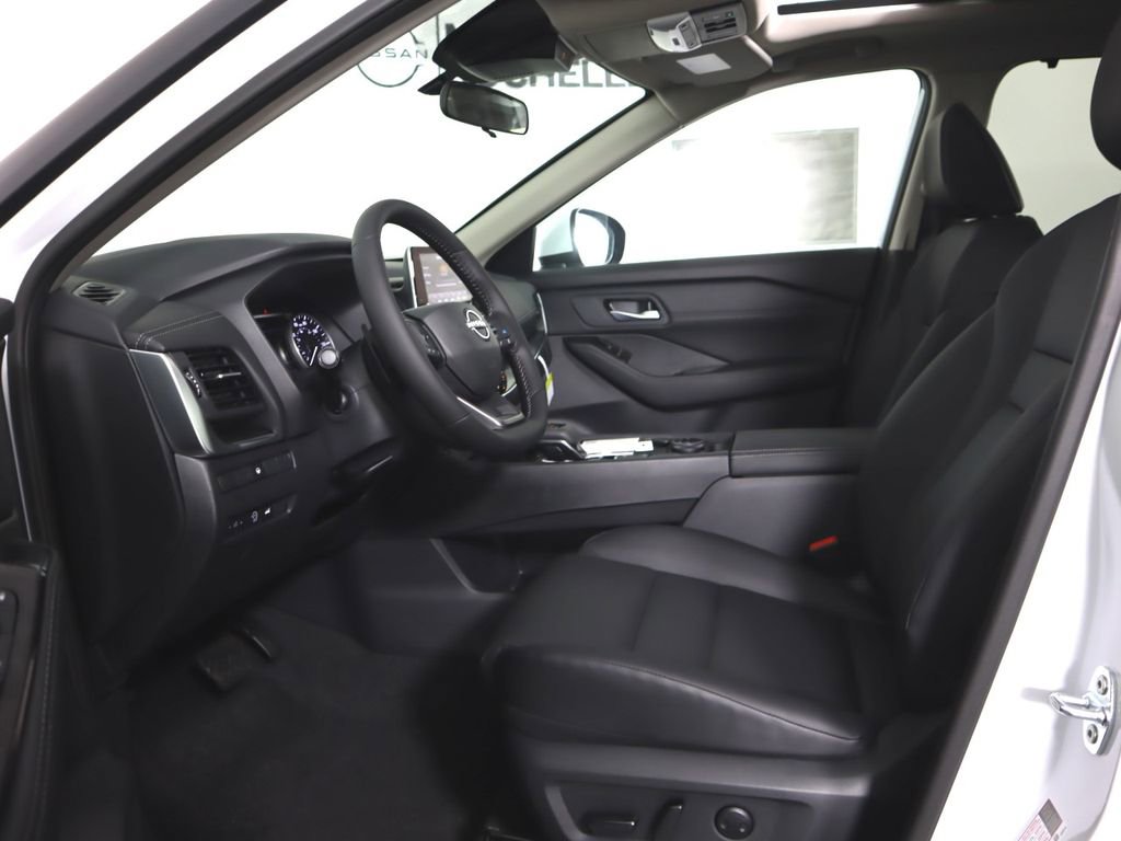 New 2026 Nissan Rogue SV image 8
