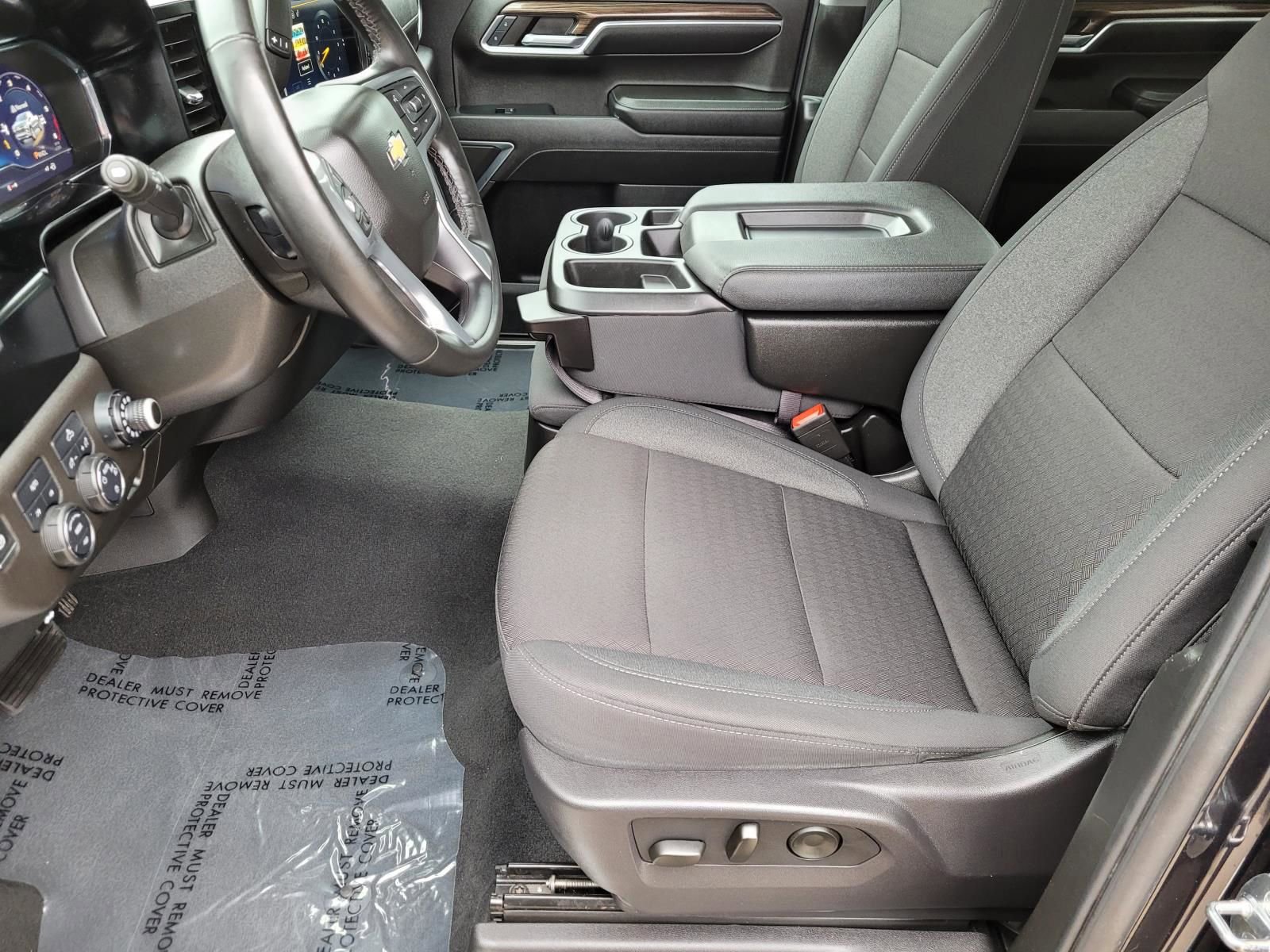 Used 2024 Chevrolet Silverado 1500 LT AWD/4WD image 20