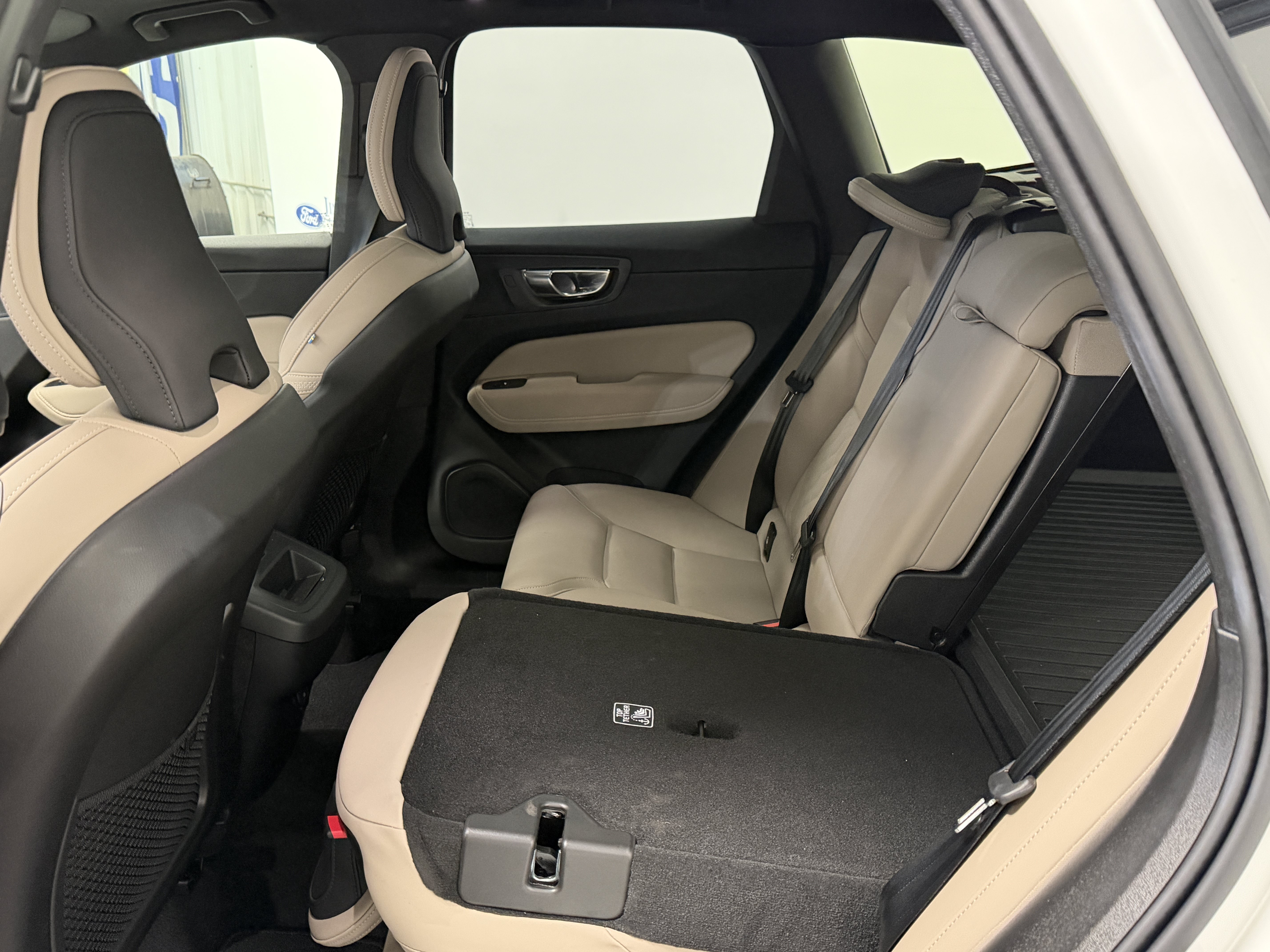 Used 2026 Volvo XC60 B5 Plus AWD/4WD image 23