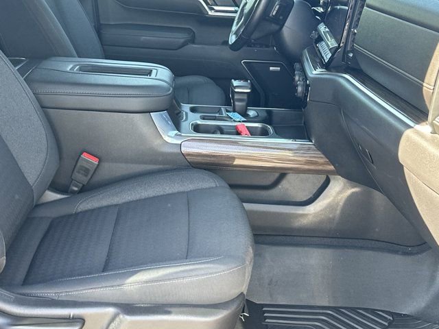 Used 2022 Chevrolet Silverado 1500 LT Trail Boss w/ Convenience Package II AWD/4WD image 17