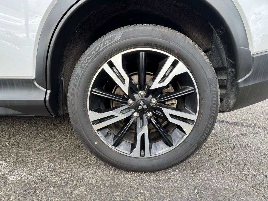 Used 2024 Mitsubishi Eclipse Cross SE image 37