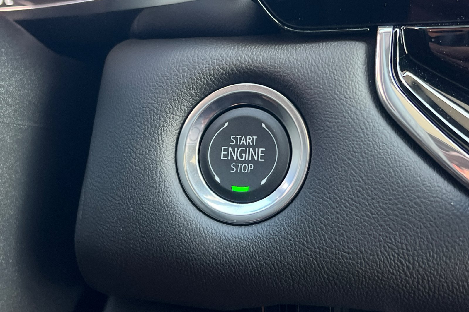 New 2026 GMC Canyon Elevation w/ Convenience Package RWD image 24