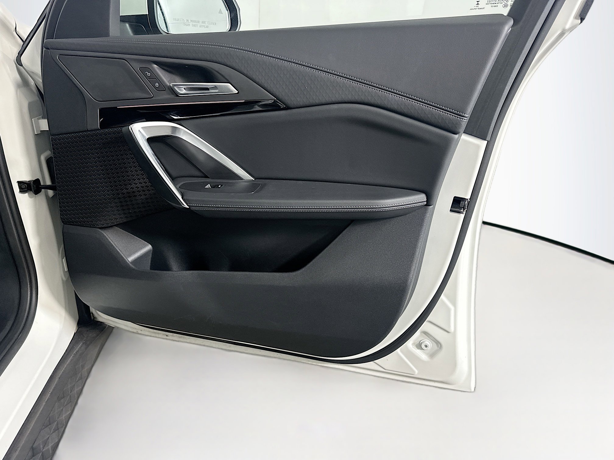 Used 2025 BMW X2 xDrive28i image 35