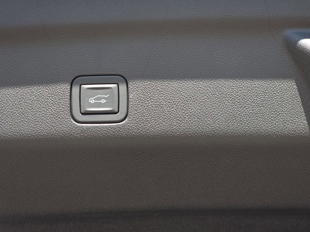 New 2026 Chevrolet Tahoe Premier image 14