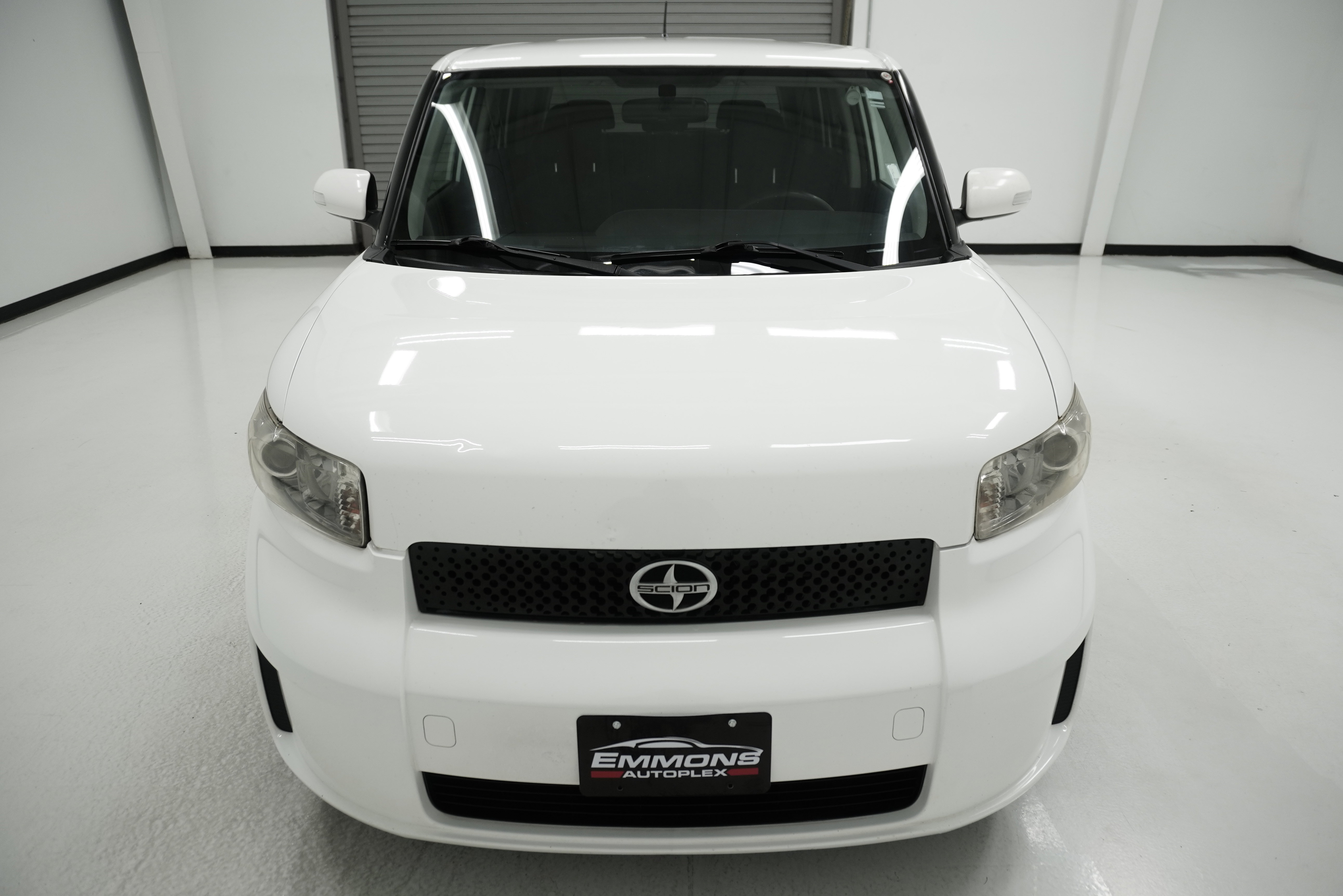 Used 2008 Scion xB image 2