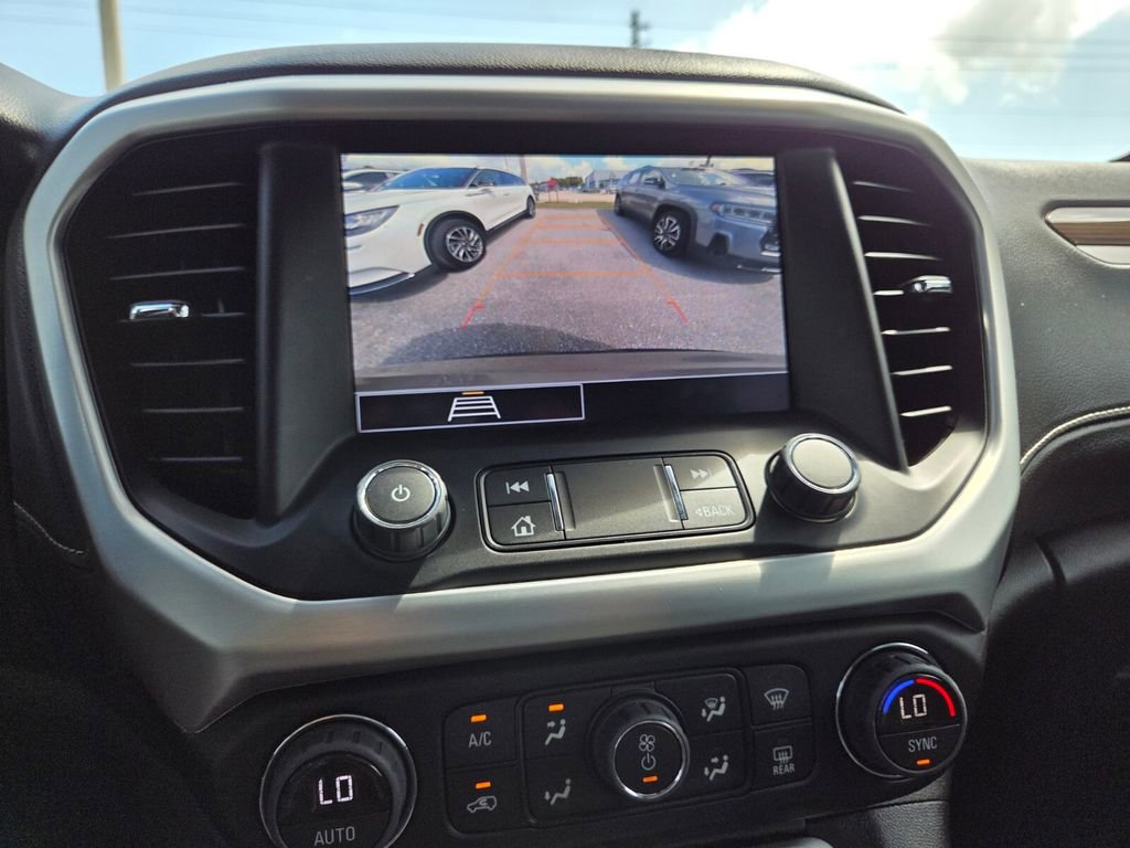 Used 2023 GMC Acadia SLE w/ Driver Convenience Package image 33