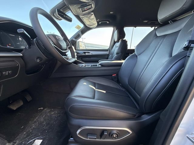 New 2026 Jeep Grand Wagoneer Limited w/ Convenience Group I image 8