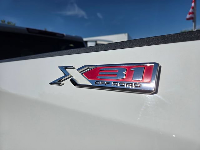 Used 2019 GMC Sierra 1500 SLT w/ SLT Premium Package AWD/4WD image 11