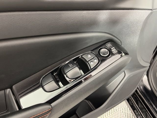 Used 2025 Nissan Altima 2.5 SR image 31