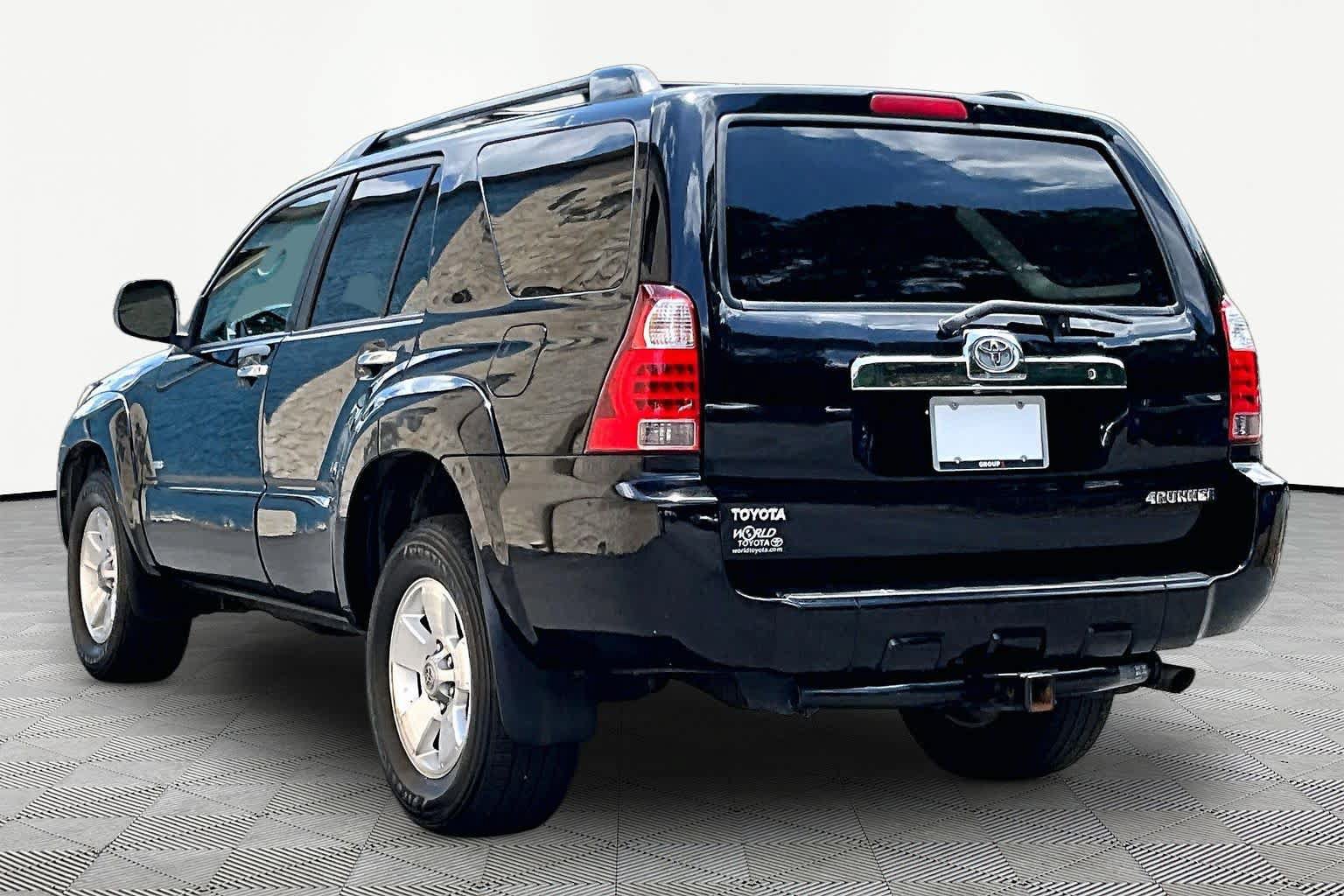Used 2008 Toyota 4Runner SR5 RWD image 11