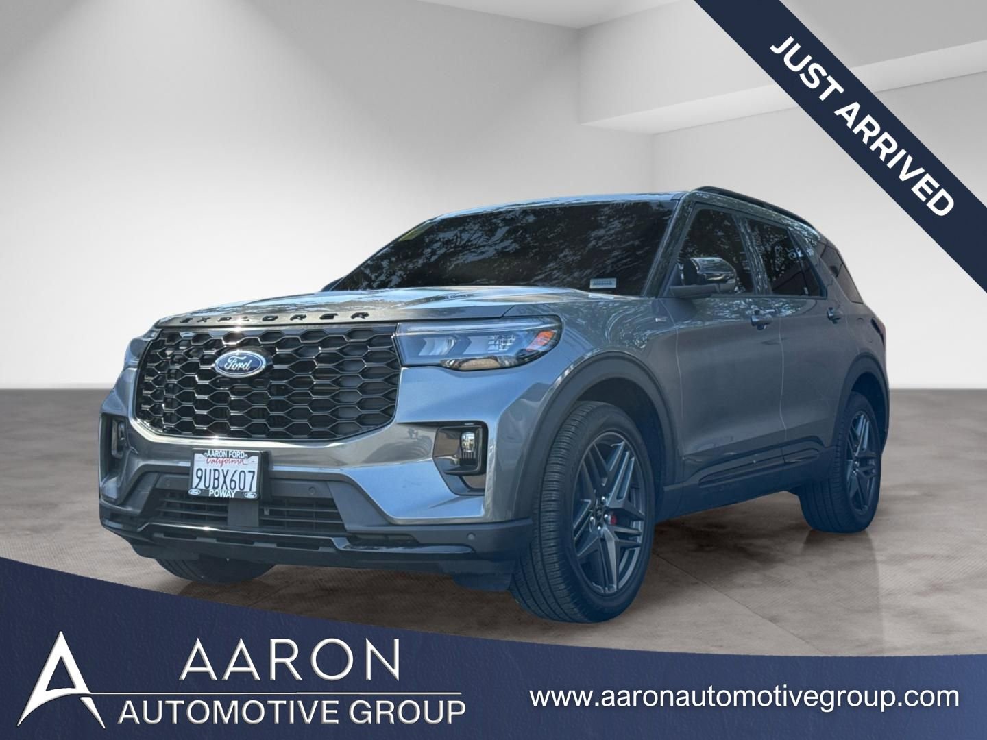 Used 2025 Ford Explorer ST-Line w/ Premium Package AWD/4WD image 1