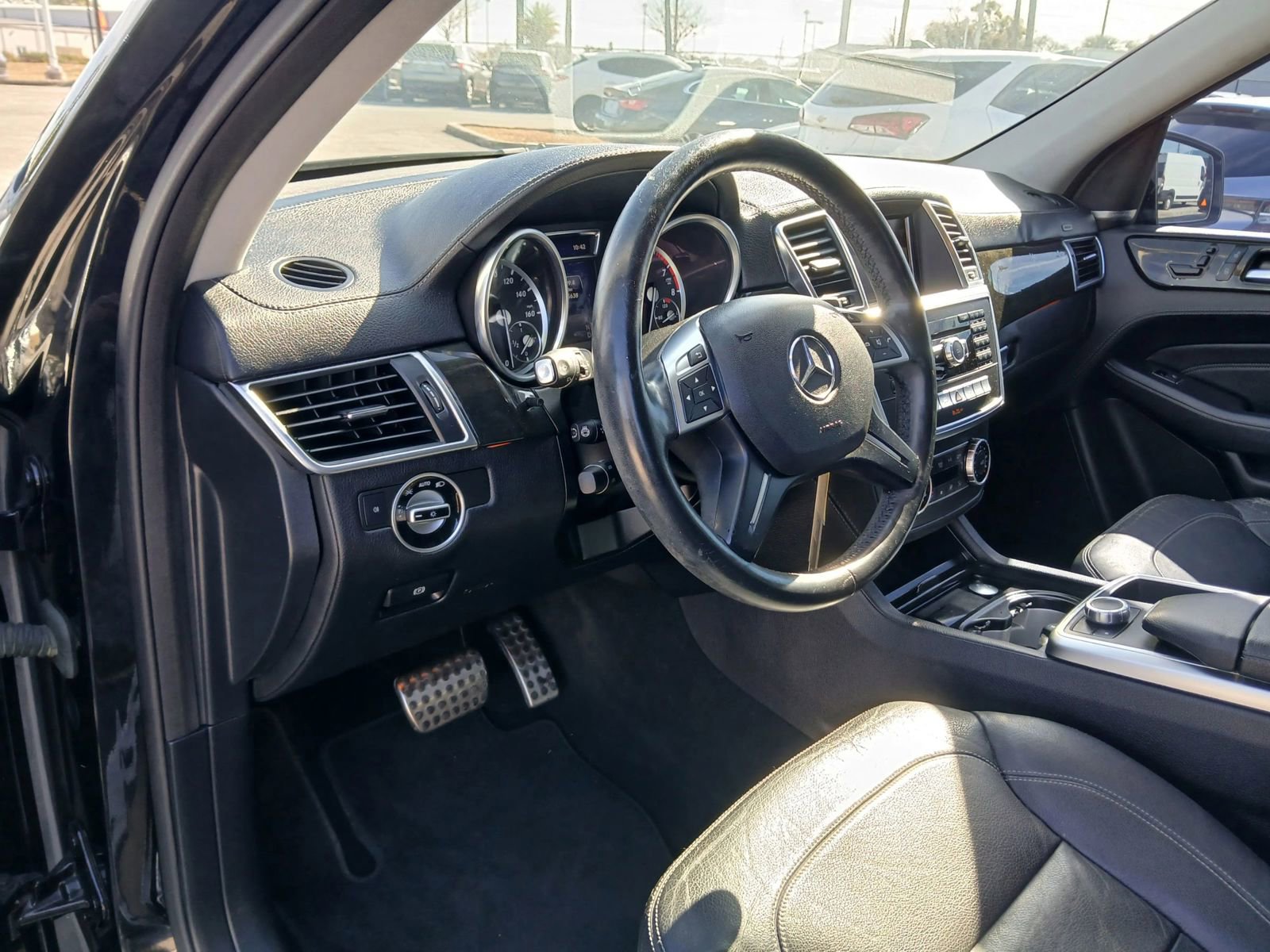 Used 2015 Mercedes-Benz ML 400 4MATIC image 11