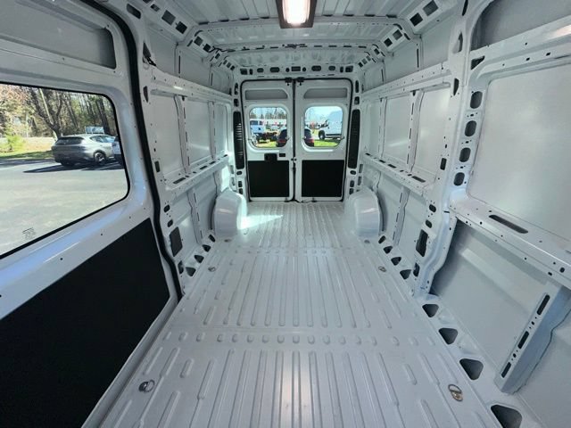 New 2025 RAM ProMaster 2500 w/ Quick Order Package 22G SLT FWD image 31