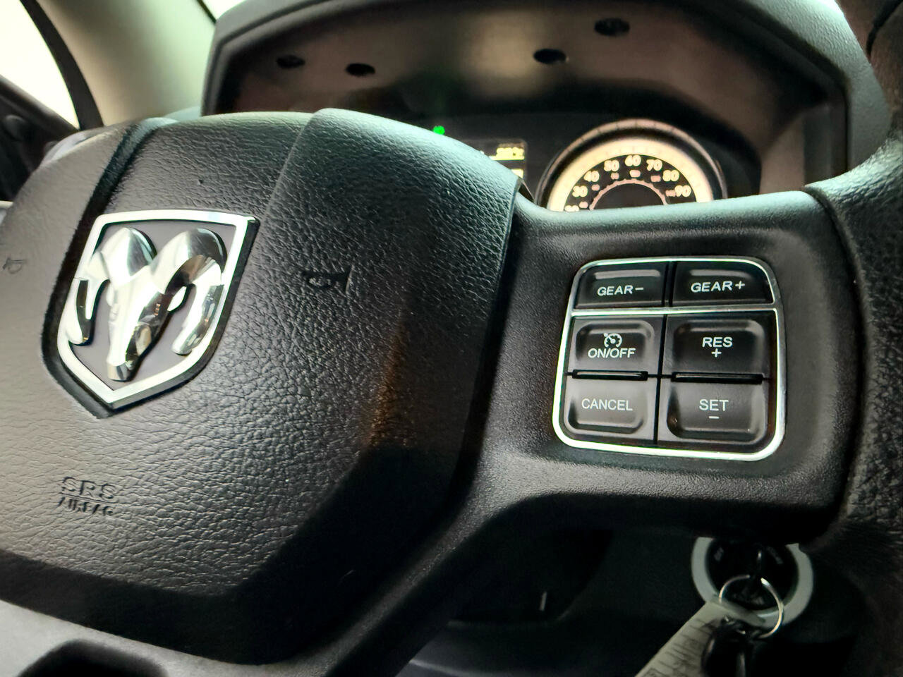 Used 2015 RAM 1500 Express image 29