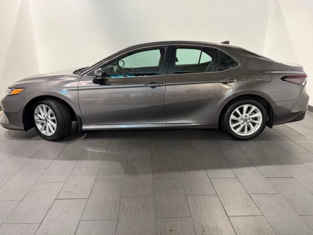 Used 2023 Toyota Camry LE w/ Convenience Package FWD image 2