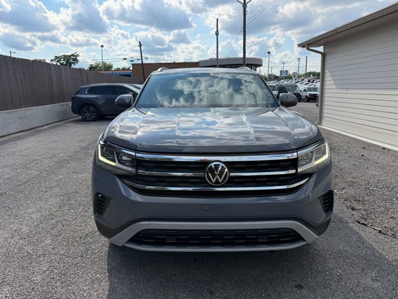 Used 2022 Volkswagen Atlas Cross Sport SE AWD/4WD image 4
