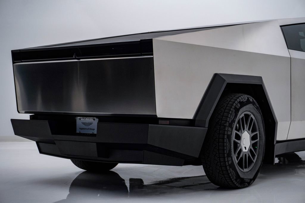 Used 2024 Tesla Cybertruck AWD Crew Cab image 12